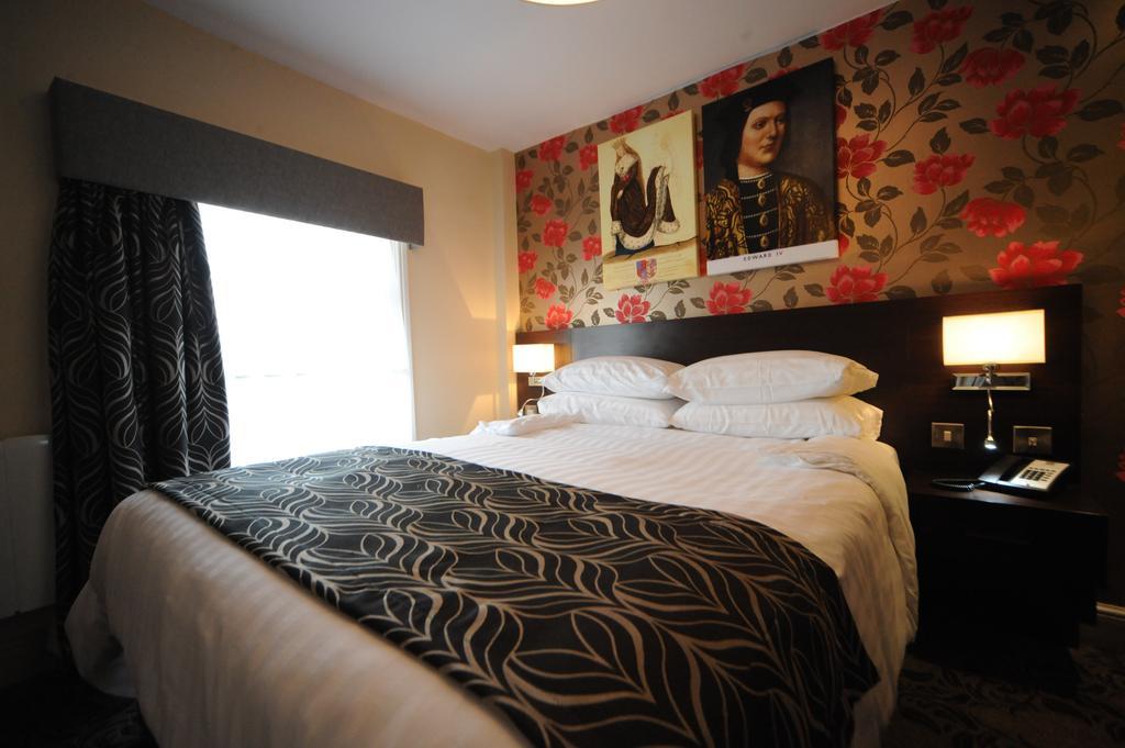 The Bull Hotel Stony Stratford Ruang foto