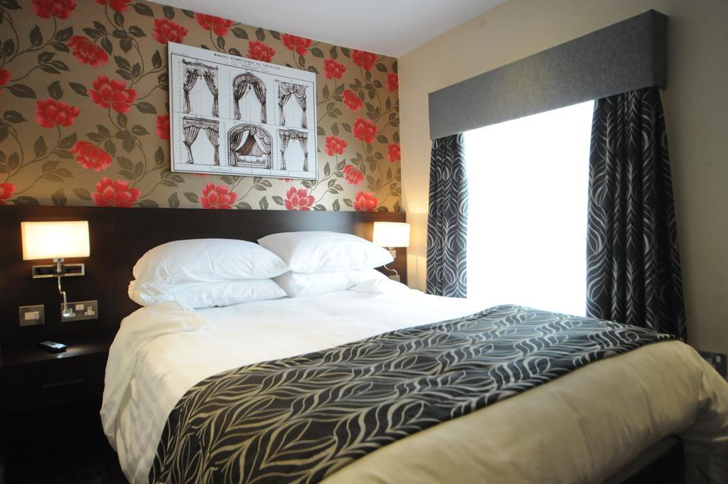 The Bull Hotel Stony Stratford Ruang foto