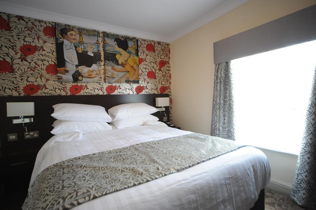 The Bull Hotel Stony Stratford Ruang foto