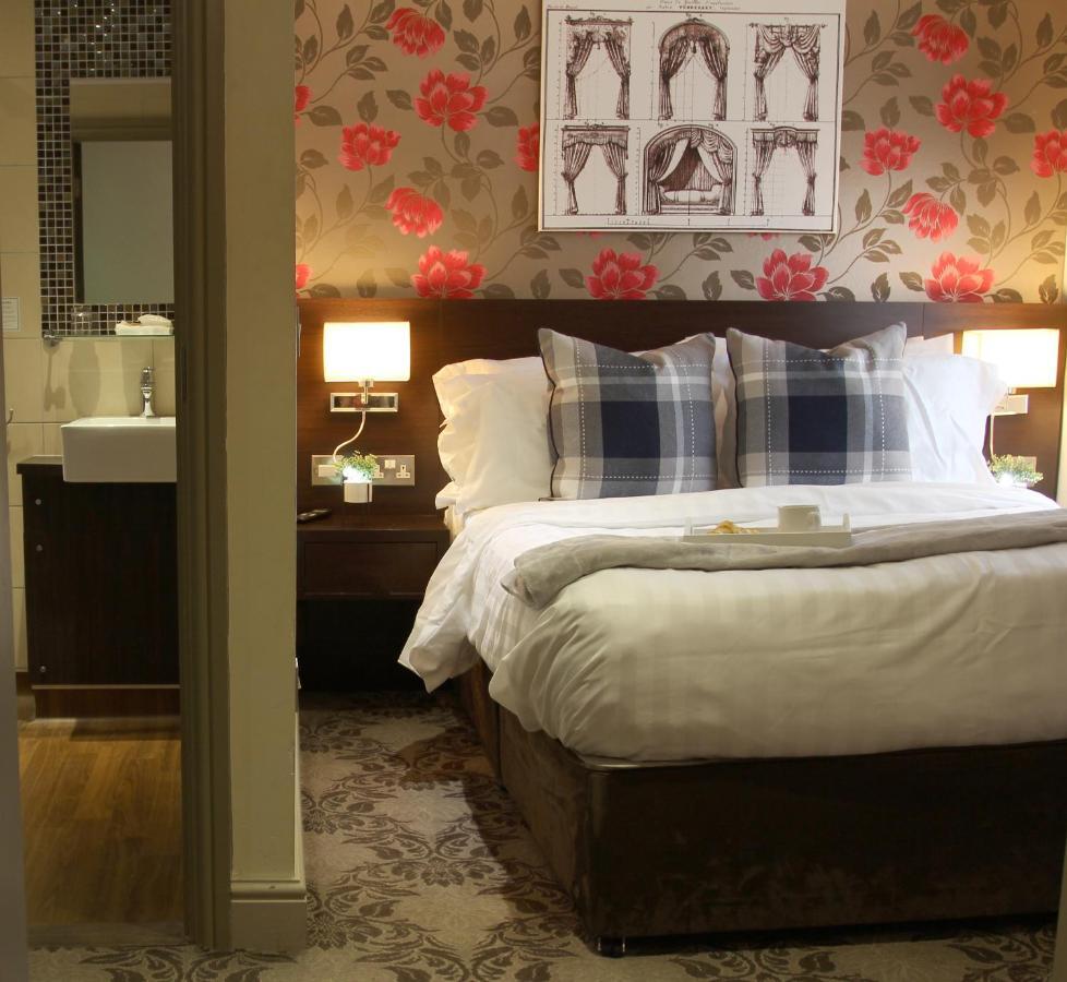 The Bull Hotel Stony Stratford Bagian luar foto