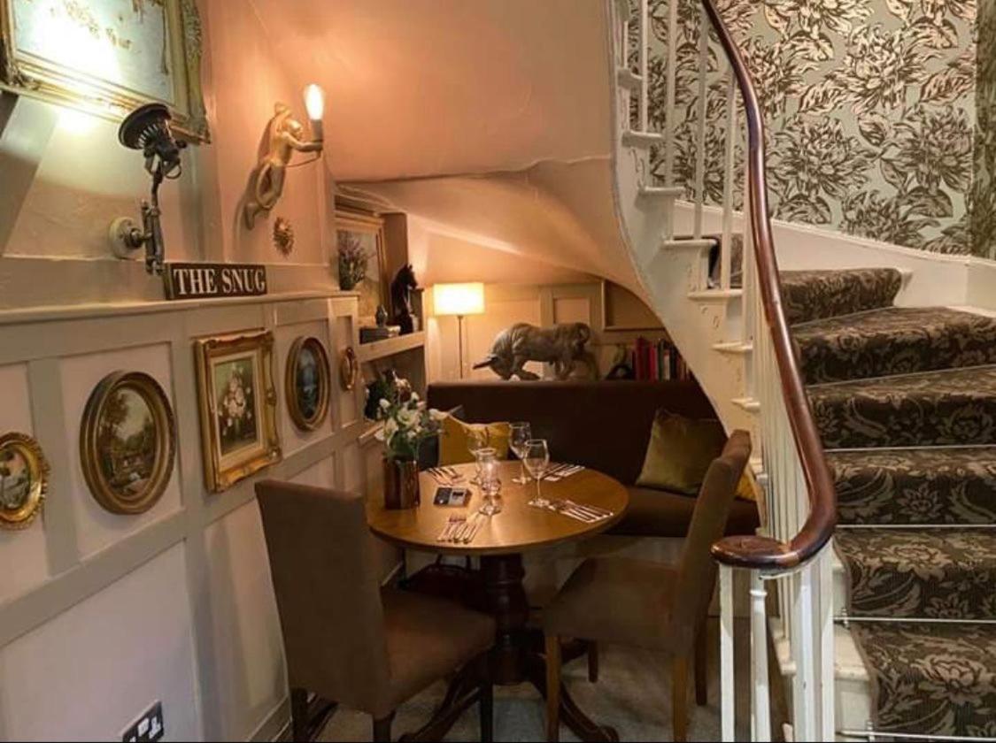 The Bull Hotel Stony Stratford Bagian luar foto